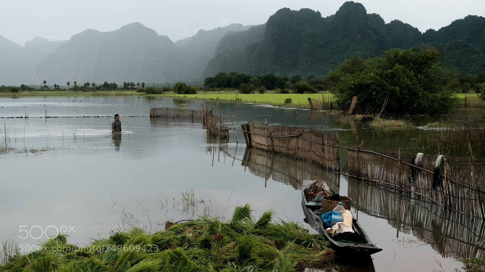 Panasonic Lumix DMC-GX85 (Lumix DMC-GX80 / Lumix DMC-GX7 Mark II) sample photo. Fog photography