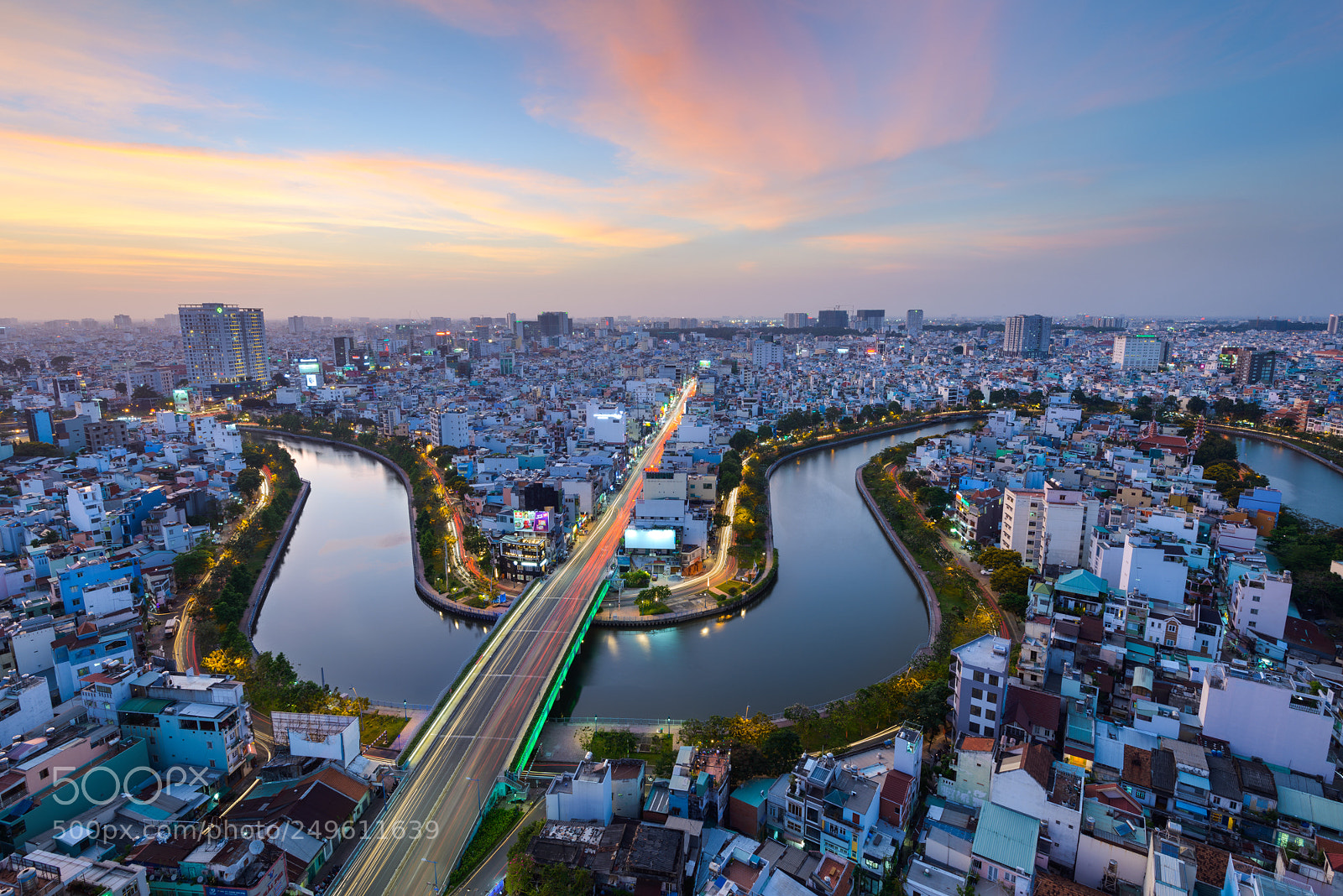 Nikon D800 sample photo. Ho chi minh city photography