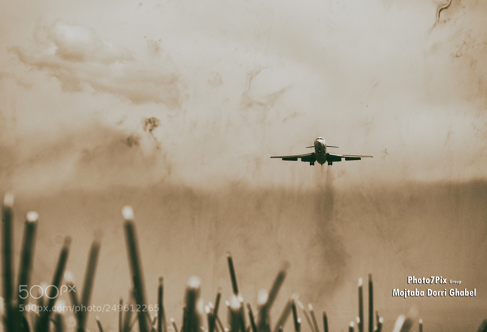 Canon EOS 70D sample photo. Dirty plane photography