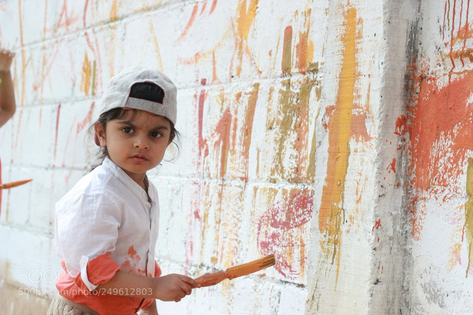 Canon EOS 600D (Rebel EOS T3i / EOS Kiss X5) sample photo. Mira, the painter photography
