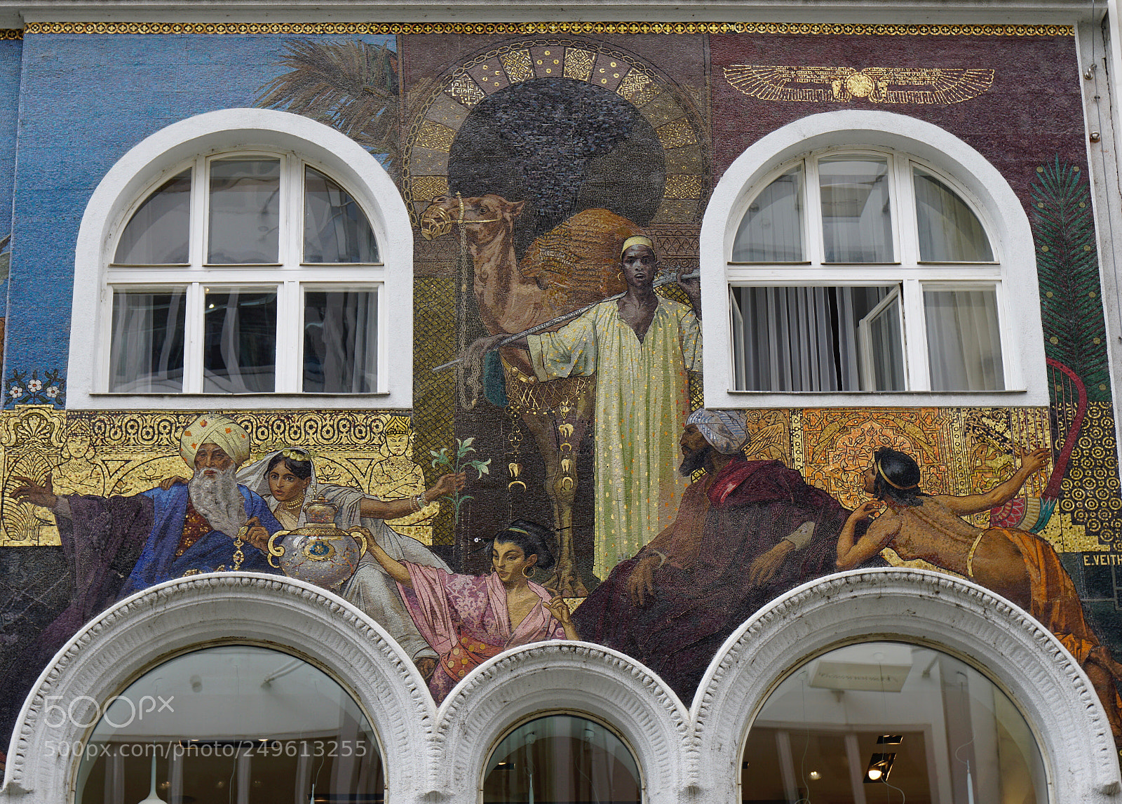 Sony a6300 sample photo. Wall painting photography