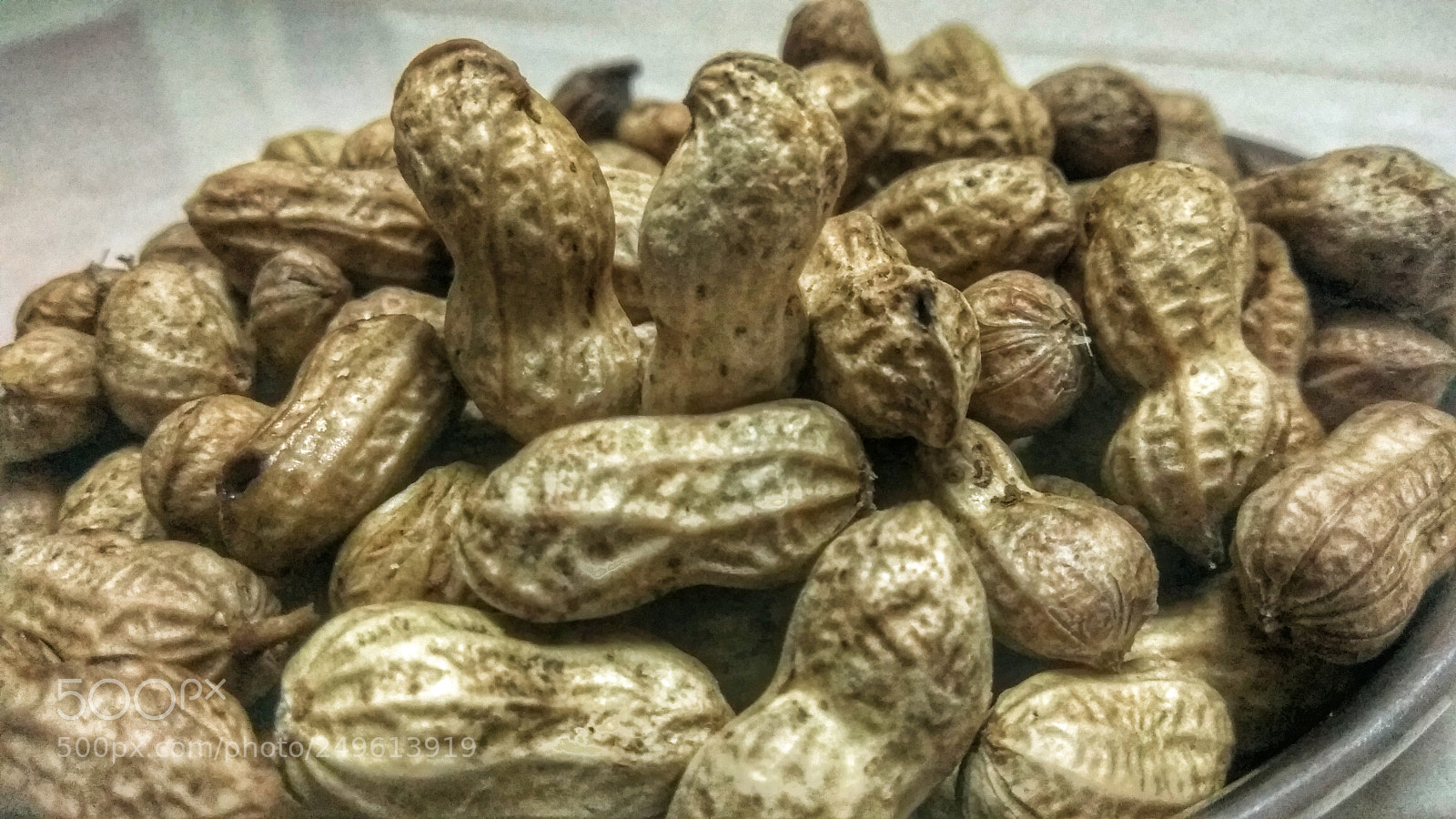 Xiaomi Redmi Note3 sample photo. The golden treasure : peanuts photography