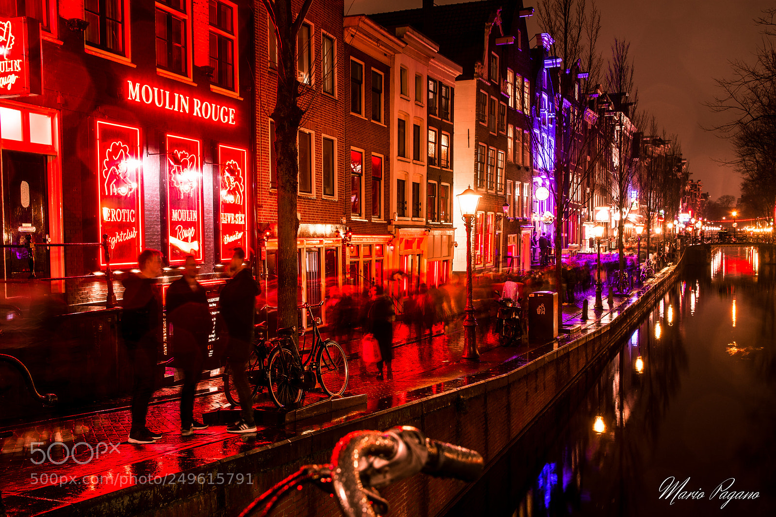 Nikon D7200 sample photo. Red light district photography