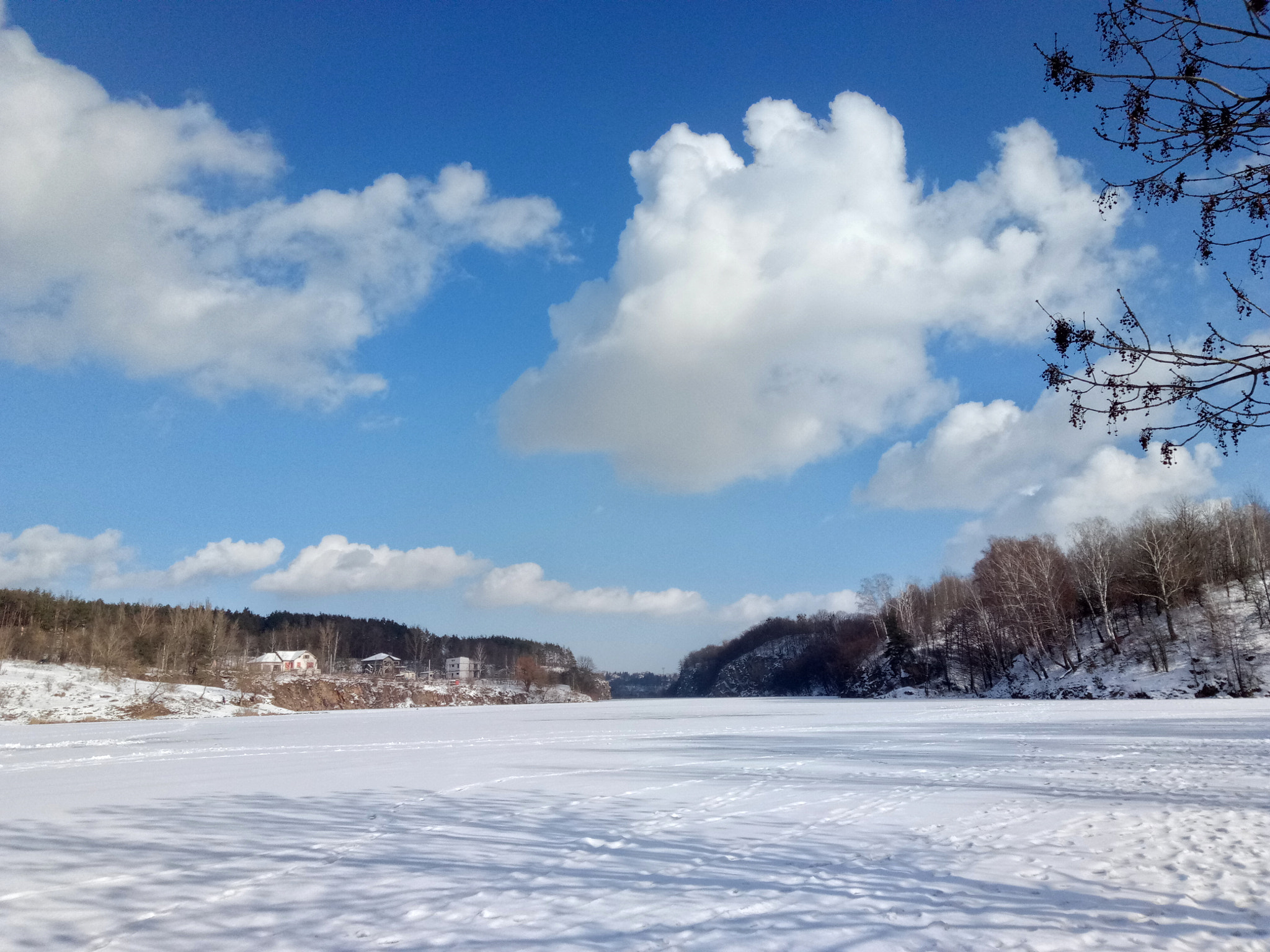 Meizu U20 sample photo. Frozen river photography
