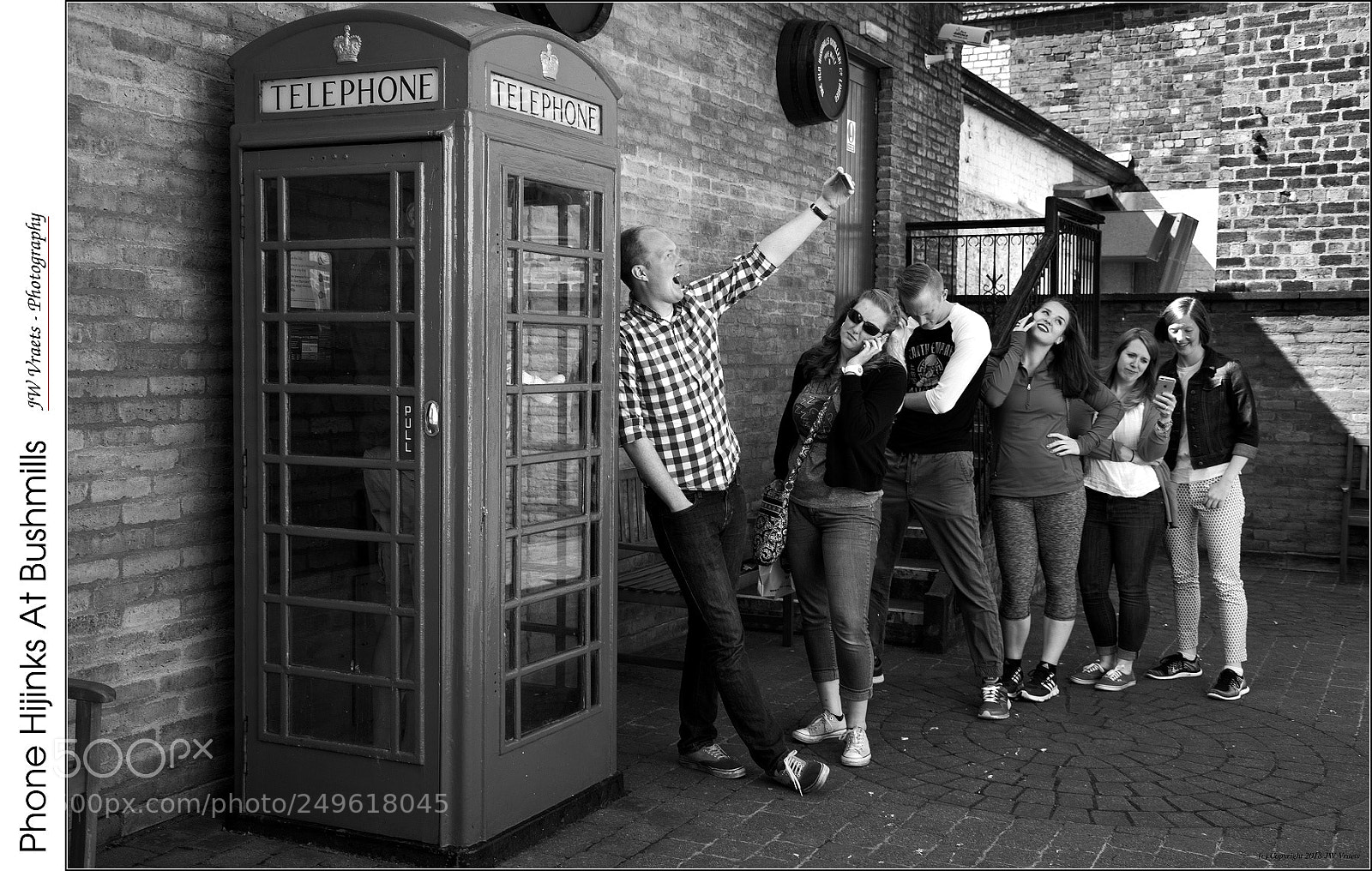 Nikon D7100 sample photo. Phone hijinks at bushmills photography