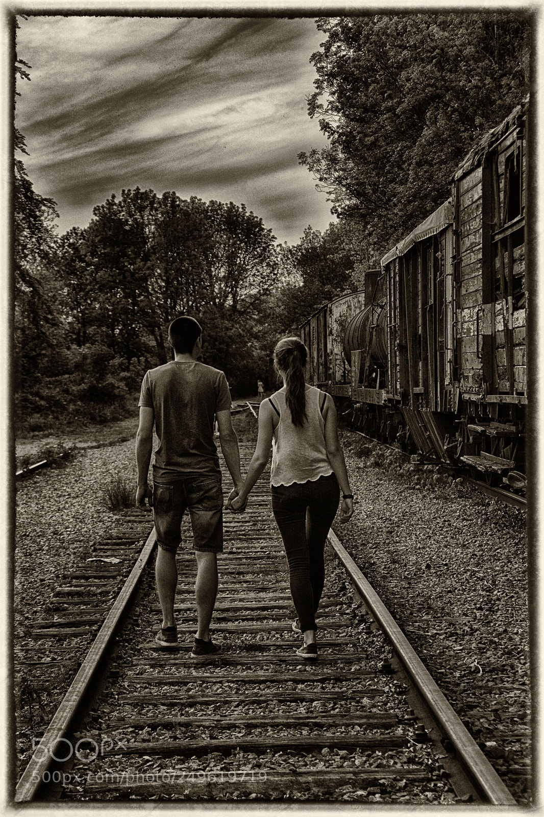Nikon D5200 sample photo. On the road to photography