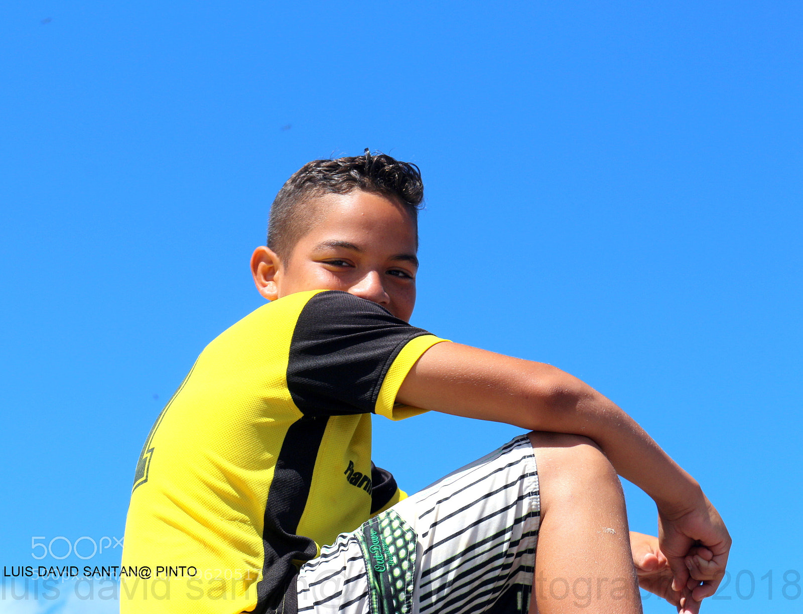 Canon EOS 700D (EOS Rebel T5i / EOS Kiss X7i) sample photo. Small town boy photography