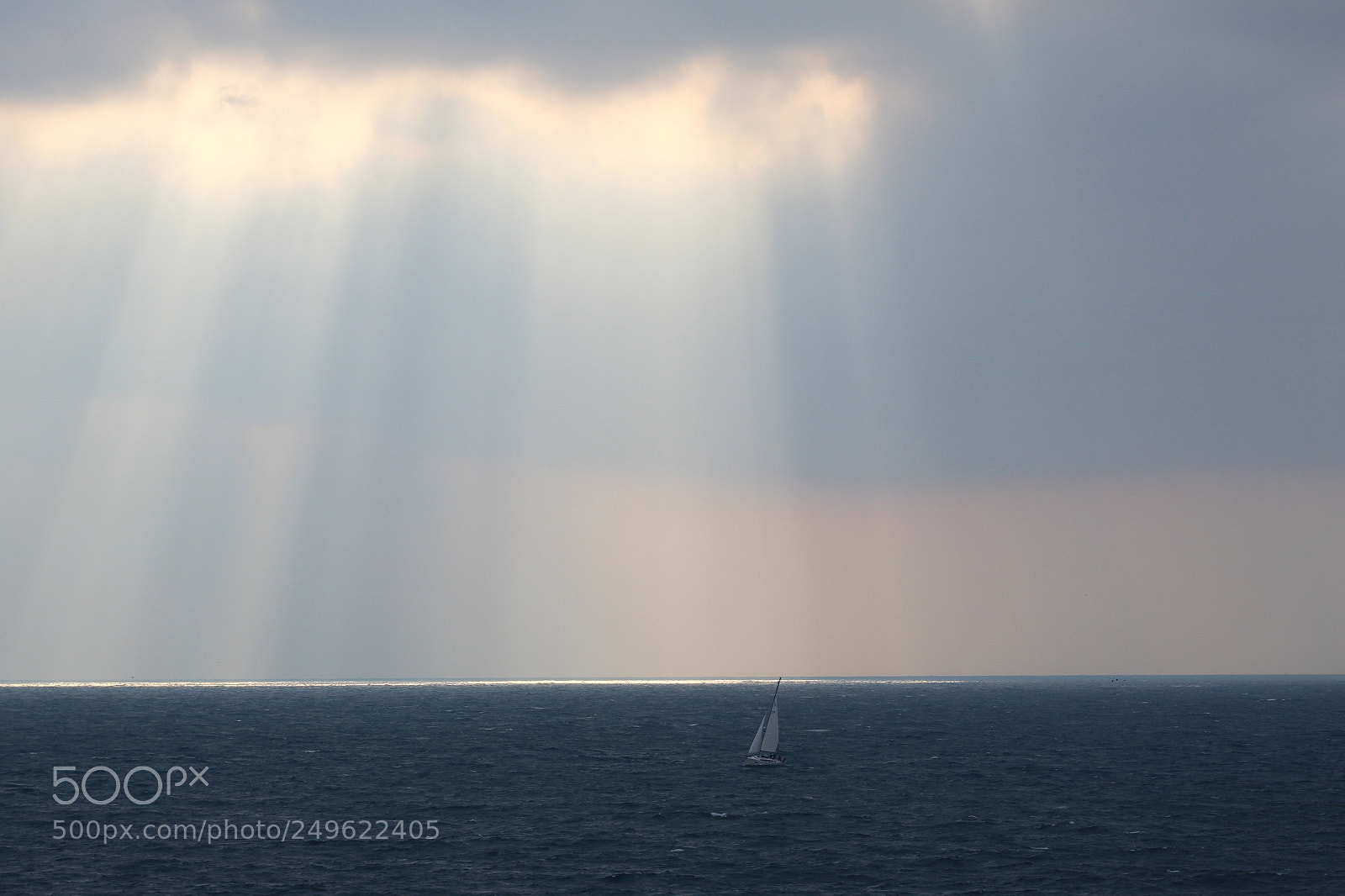 Canon EF 75-300mm f/4-5.6 sample photo. Sailing into the light photography