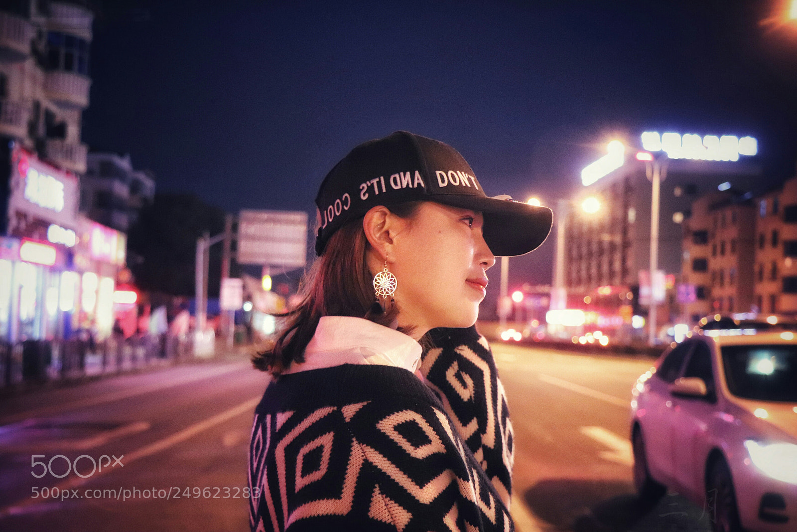 Canon EOS 77D (EOS 9000D / EOS 770D) sample photo. Untitled photography