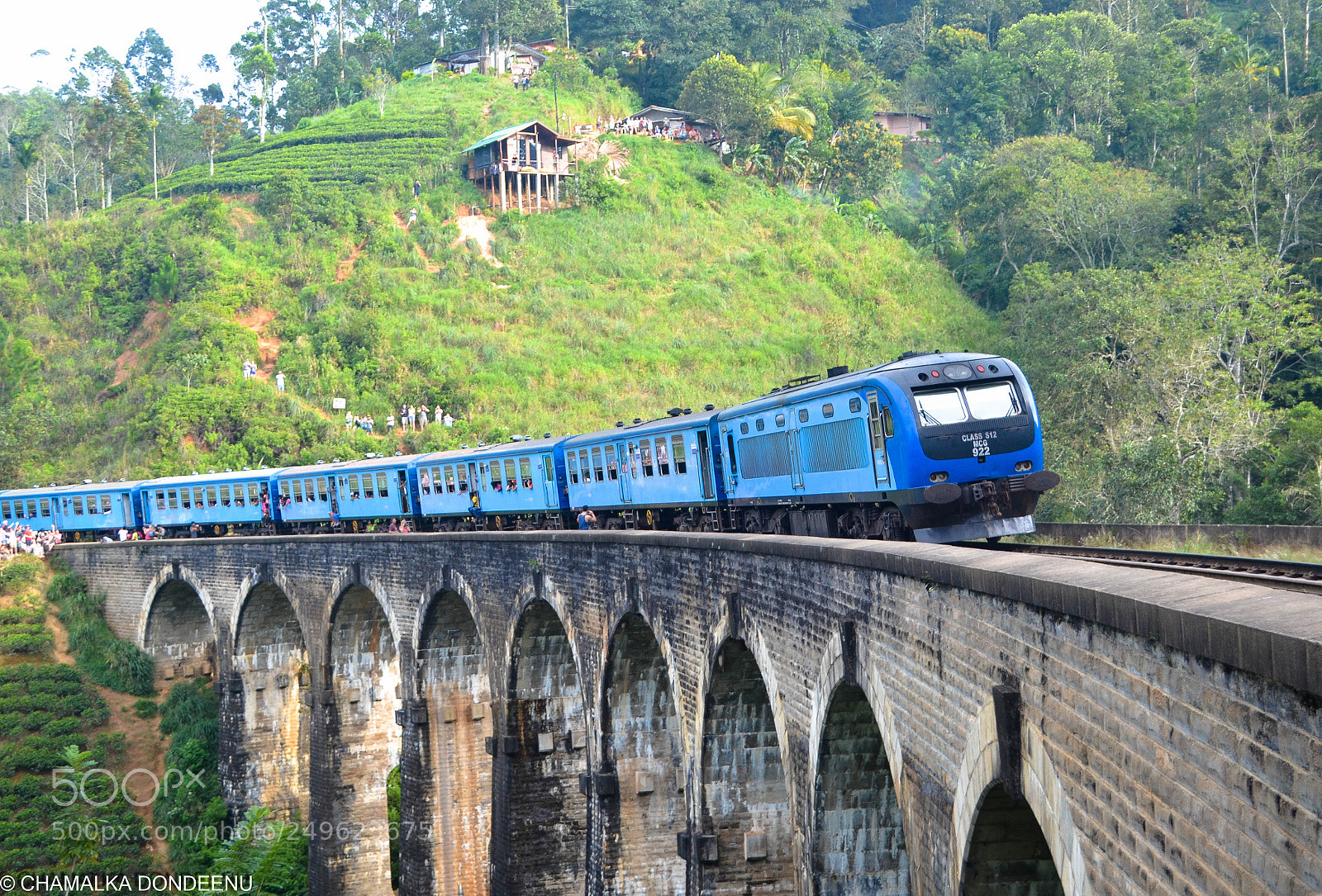 Nikon D3100 sample photo. Train from kandy to photography
