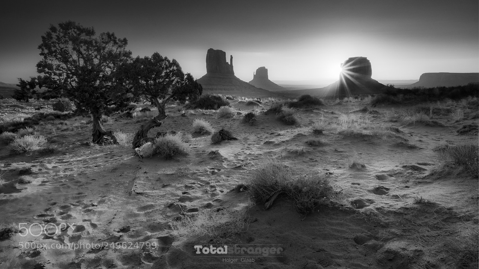 Fujifilm X-T20 sample photo. Monument valley ii silver photography