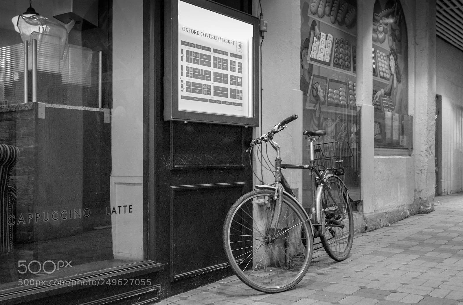 Canon EOS 70D sample photo. Market entrance photography