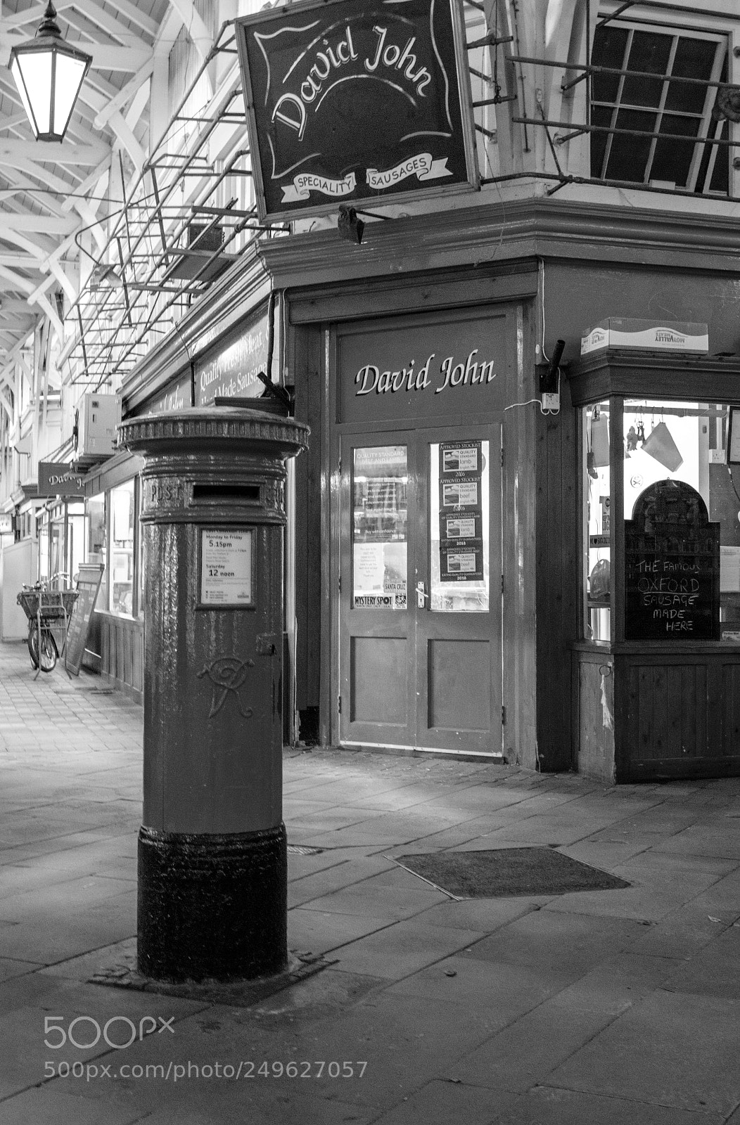Canon EOS 70D sample photo. Postbox square photography