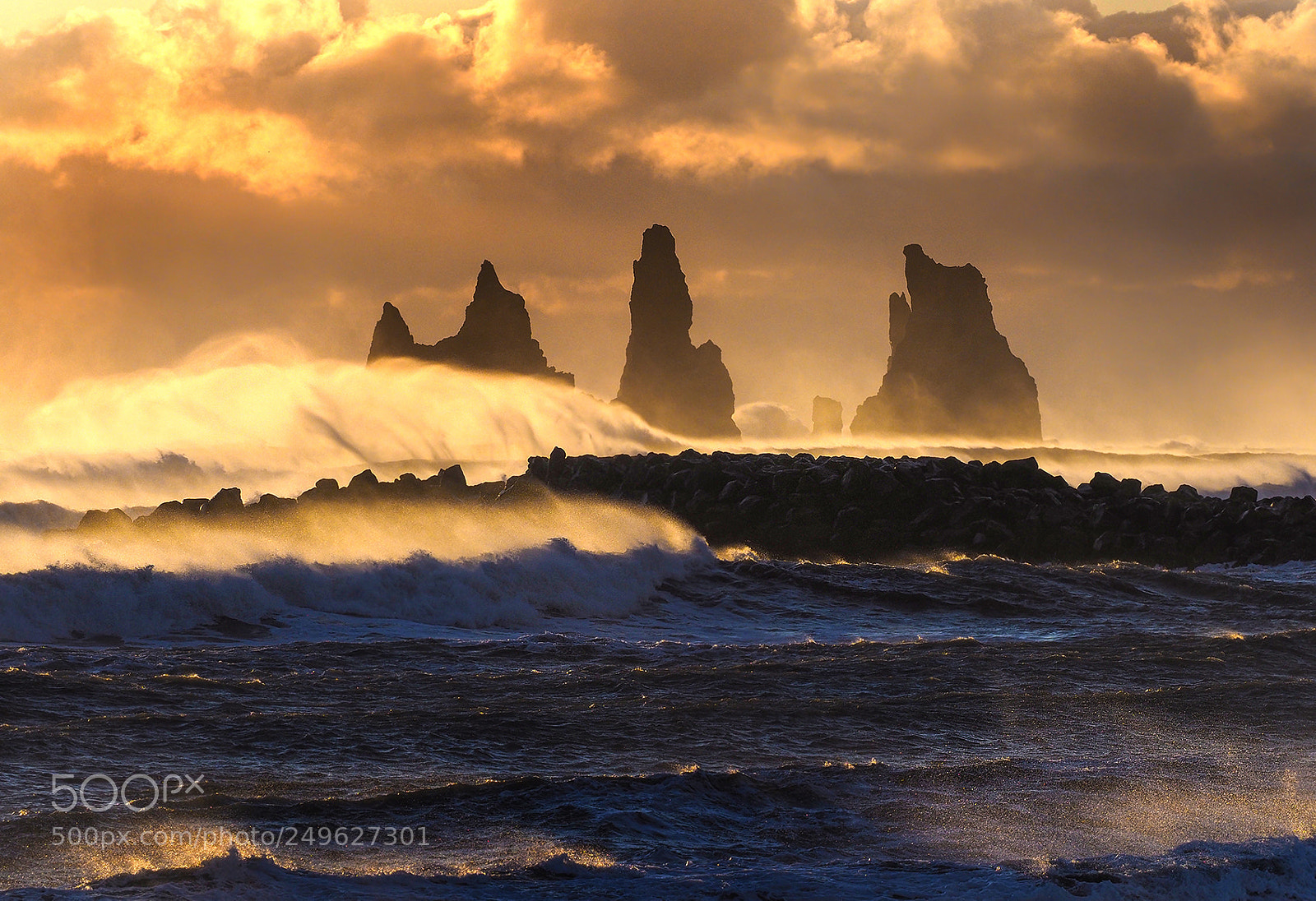 Olympus OM-D E-M1 Mark II sample photo. The reynisdrangar photography