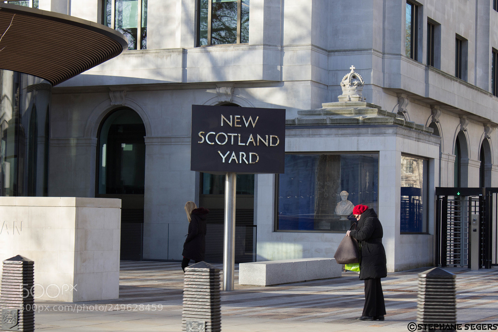 Canon EOS 600D (Rebel EOS T3i / EOS Kiss X5) sample photo. Scotland yard photography