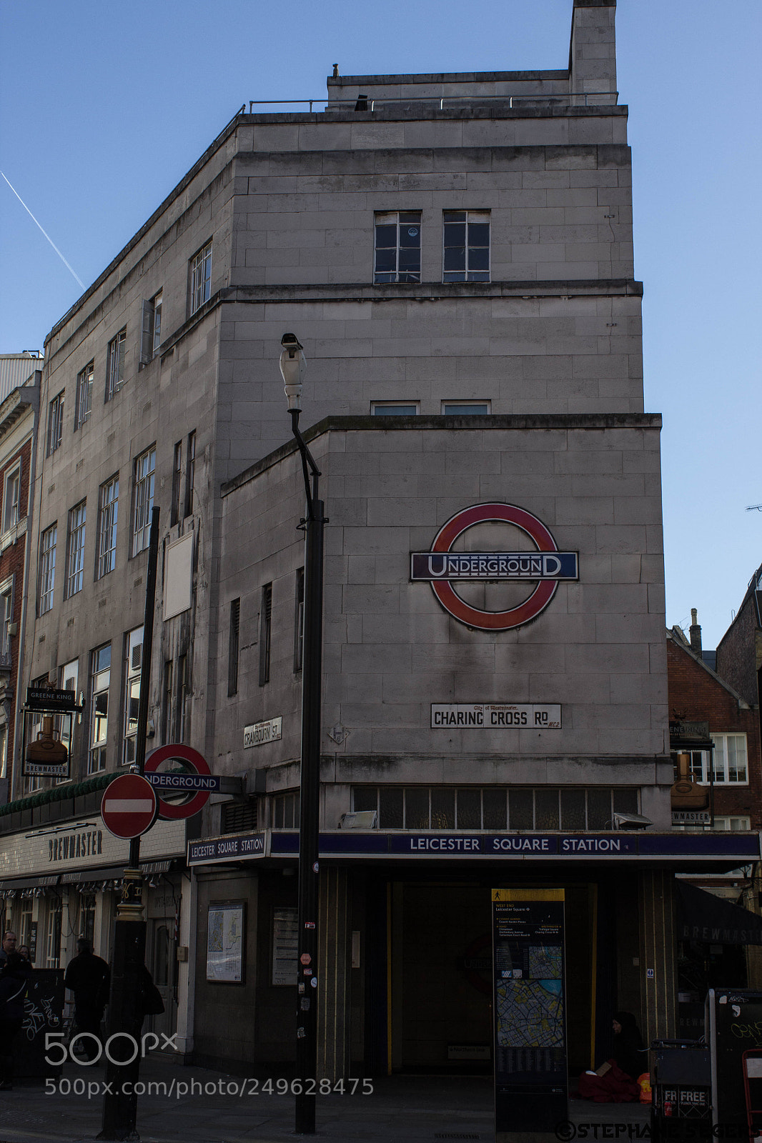 Canon EOS 600D (Rebel EOS T3i / EOS Kiss X5) sample photo. Leicester square station photography