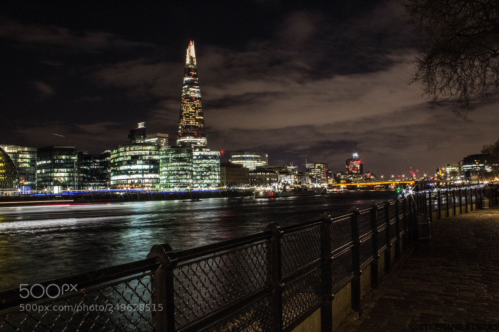 Canon EOS 600D (Rebel EOS T3i / EOS Kiss X5) sample photo. London thames night view photography