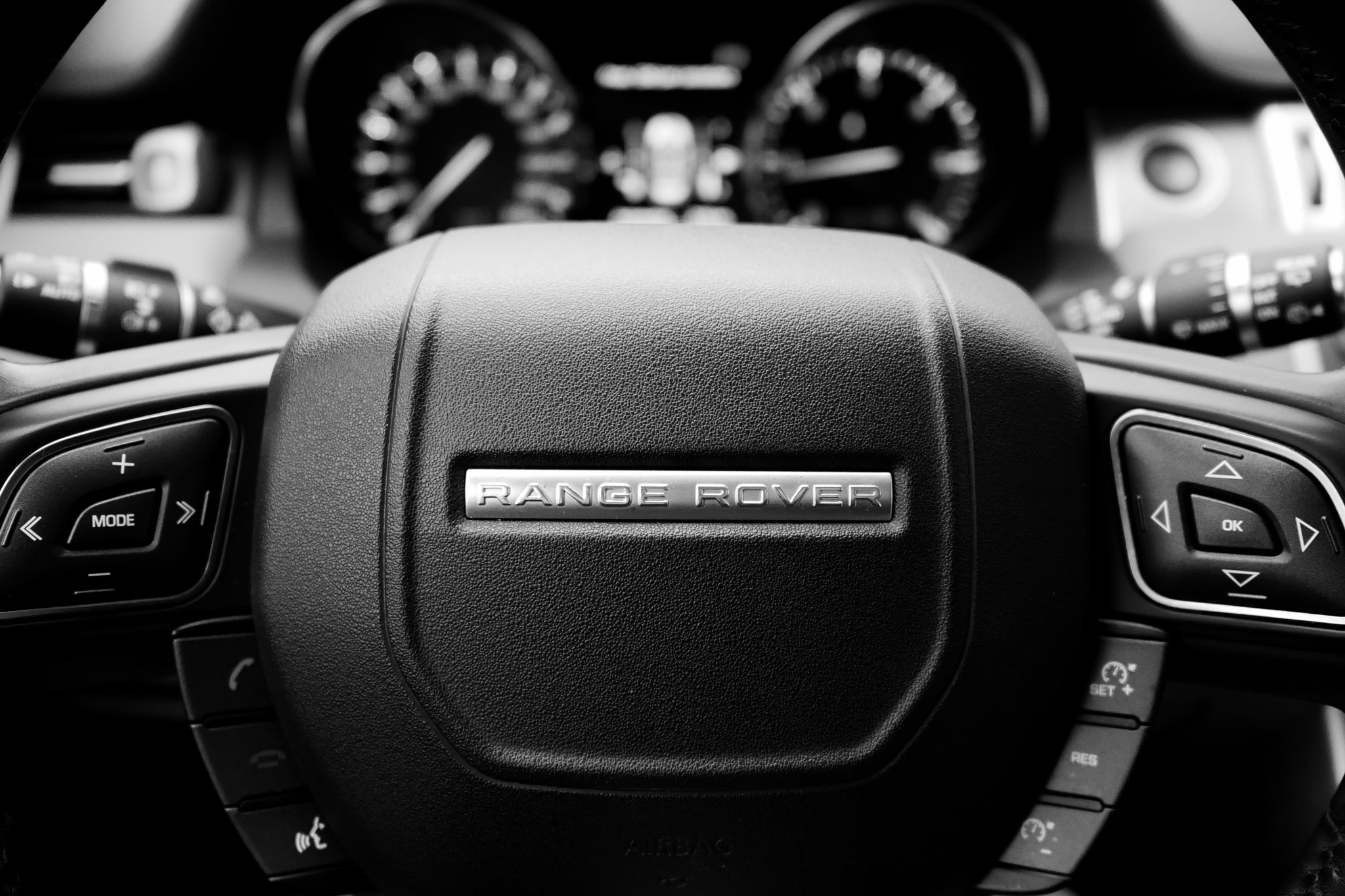 Panasonic Lumix DC-GH5S sample photo. Range rover photography