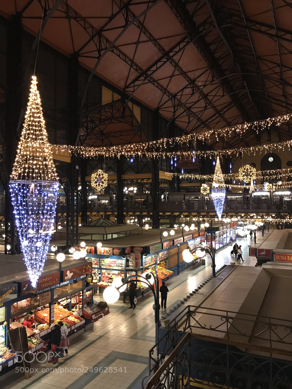 Apple iPhone 7 sample photo. Central market in budapest  photography