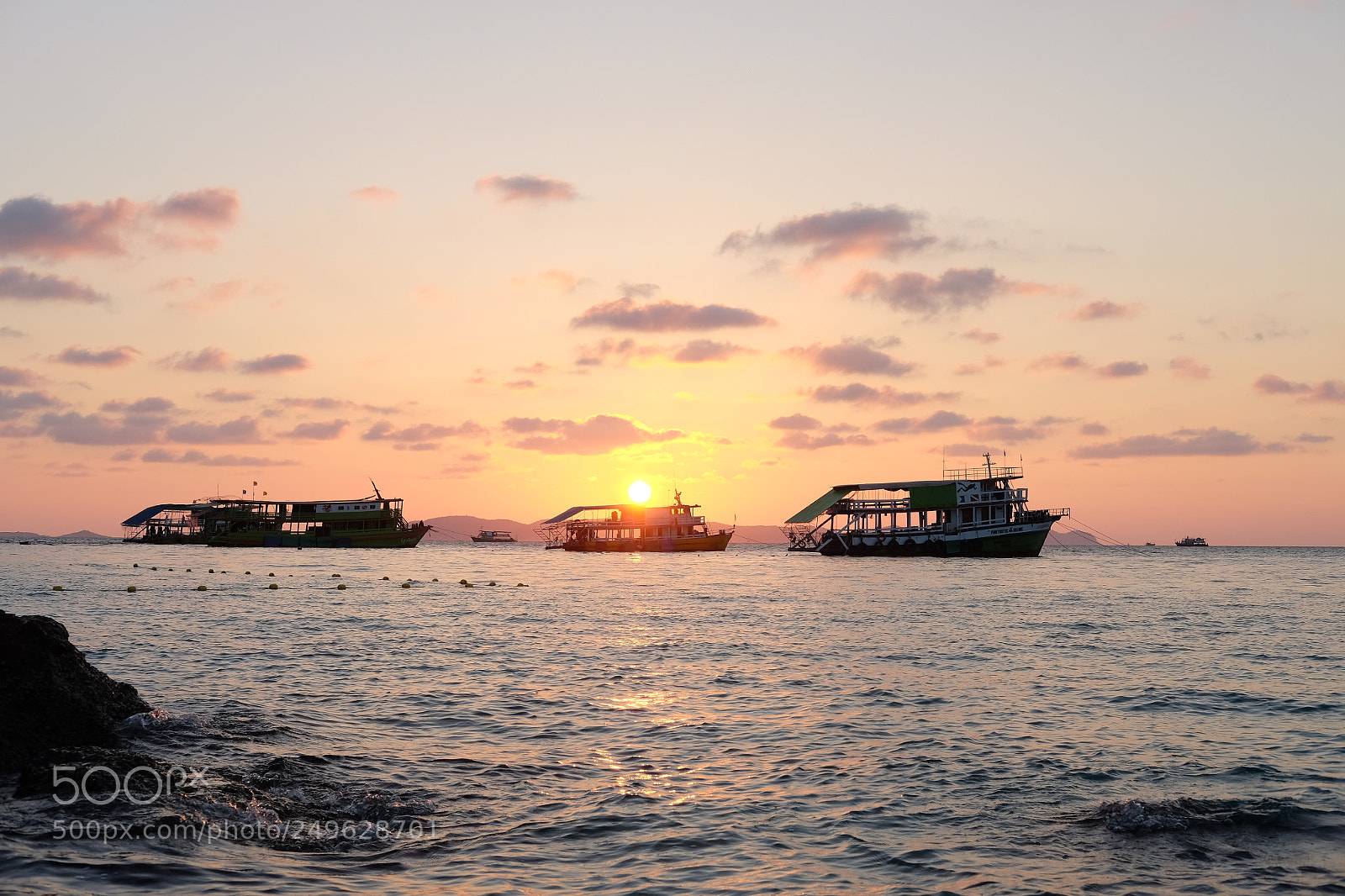 Fujifilm X-T10 sample photo. Sun down photography