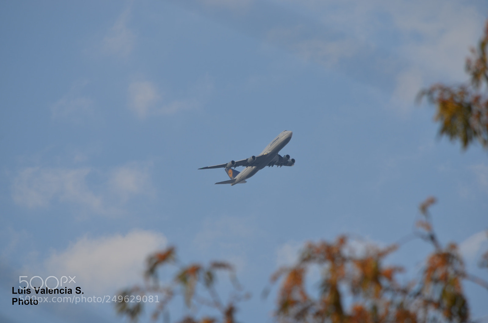 Nikon D5100 sample photo. Boeing 747-400 lufhtansa photography