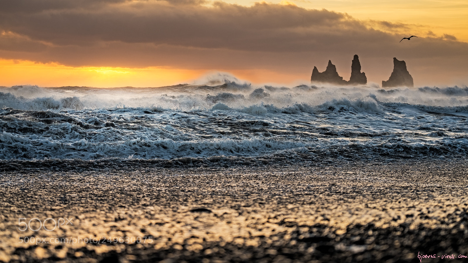 Fujifilm X-T2 sample photo. Heavy surf photography