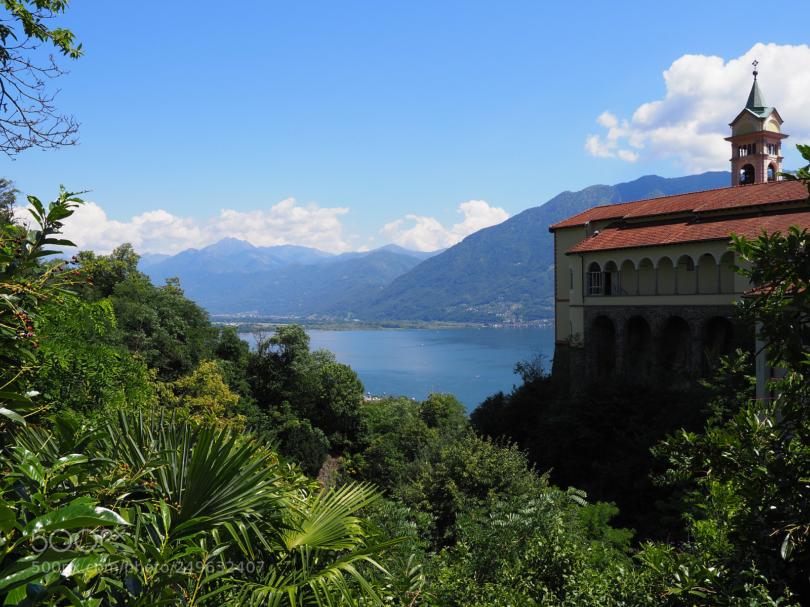 Olympus OM-D E-M1 Mark II sample photo. Madonna del sasso church photography