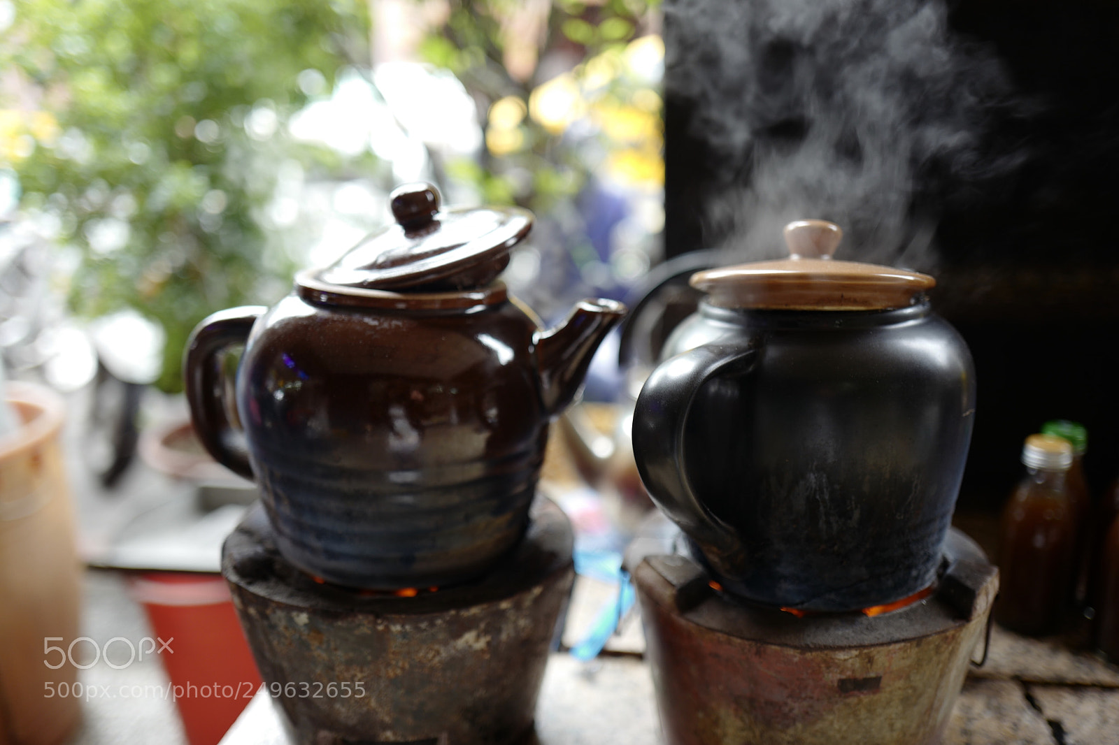 Leica Q (Typ 116) sample photo. 比較古典的熬中藥的方式，仙氣飄飄的感覺 photography