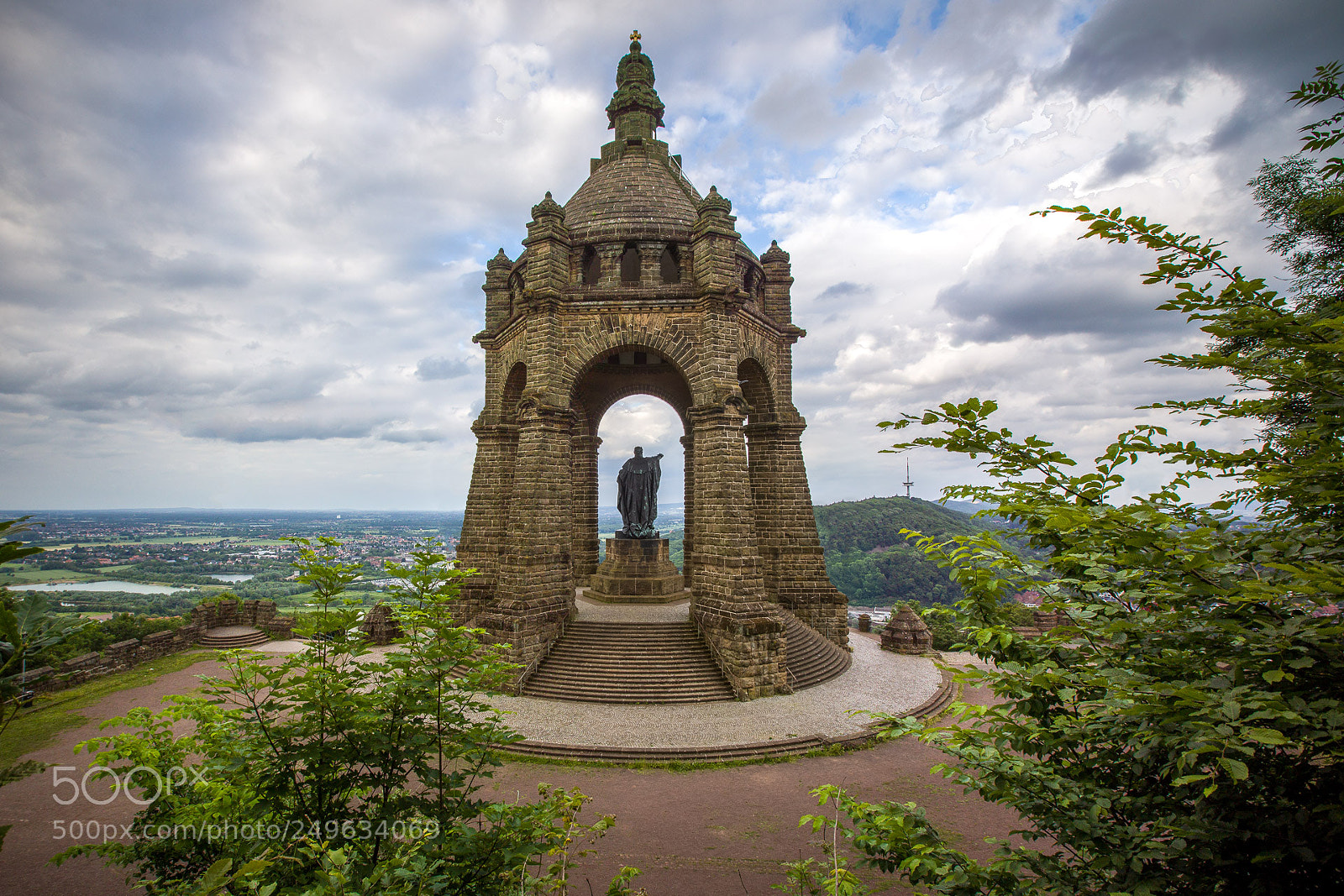 Canon EOS 5D Mark IV sample photo. Kaiser wilhelm denkmal photography