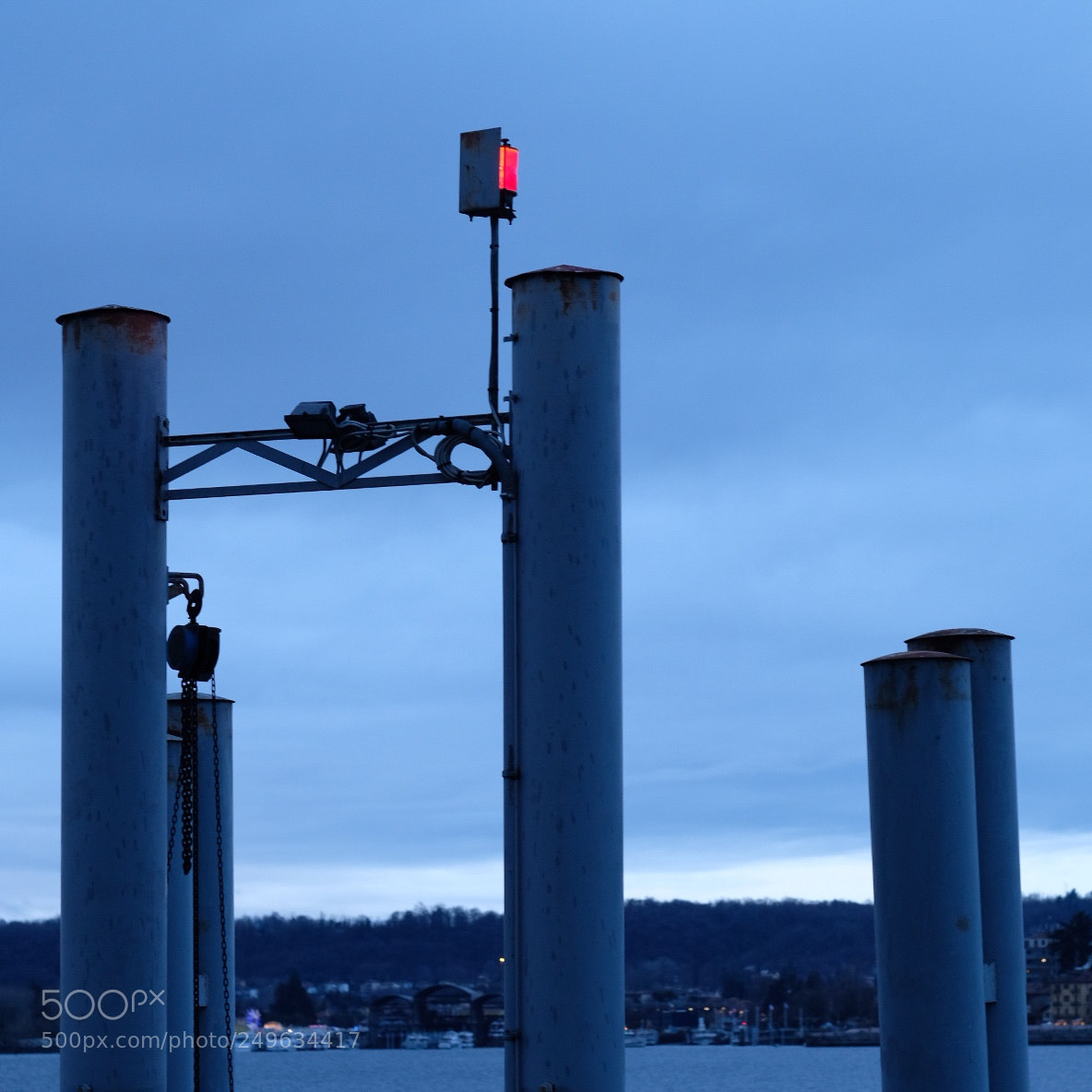 Fujifilm X-Pro2 sample photo. Red on blue photography