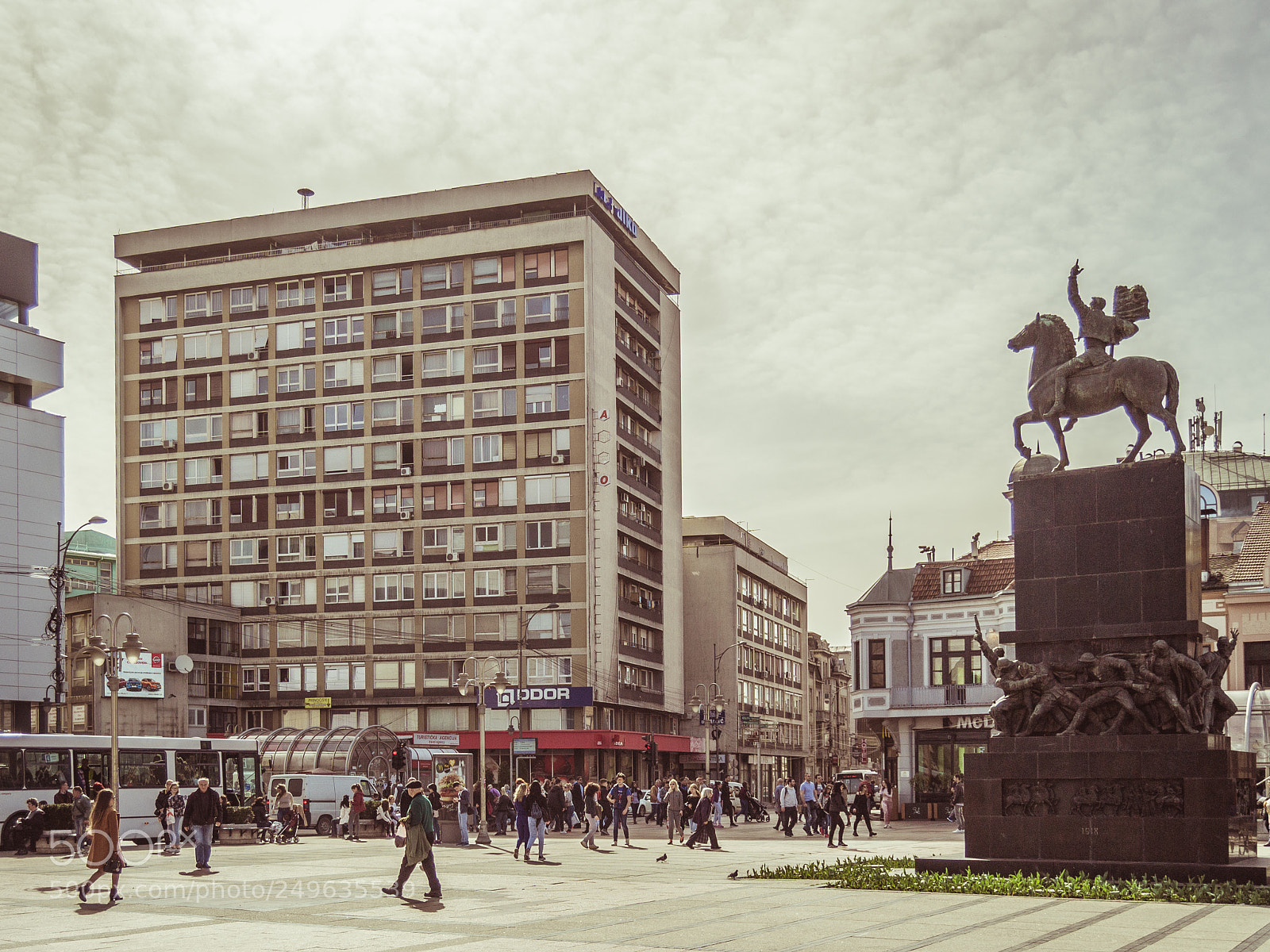 Nikon D3100 sample photo. King milan square photography