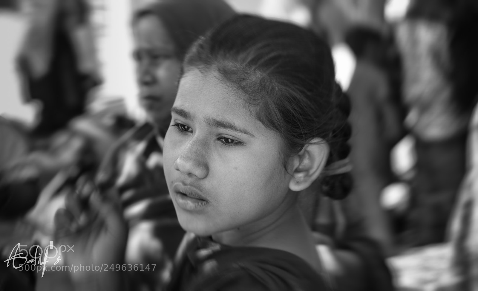 Canon EOS 70D sample photo. Innocent girl on womans photography