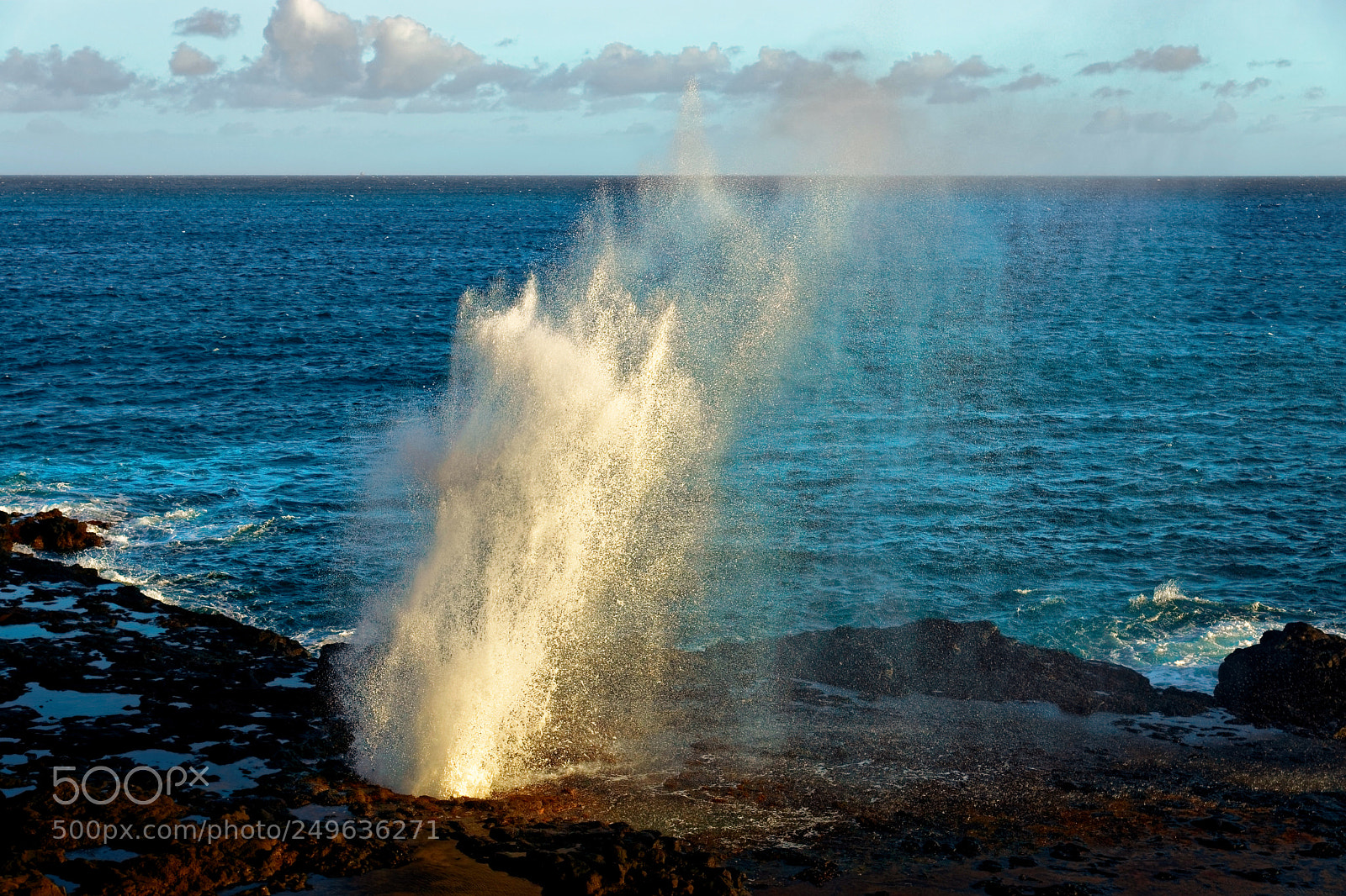 Sony SLT-A77 sample photo. Spouting horn photography