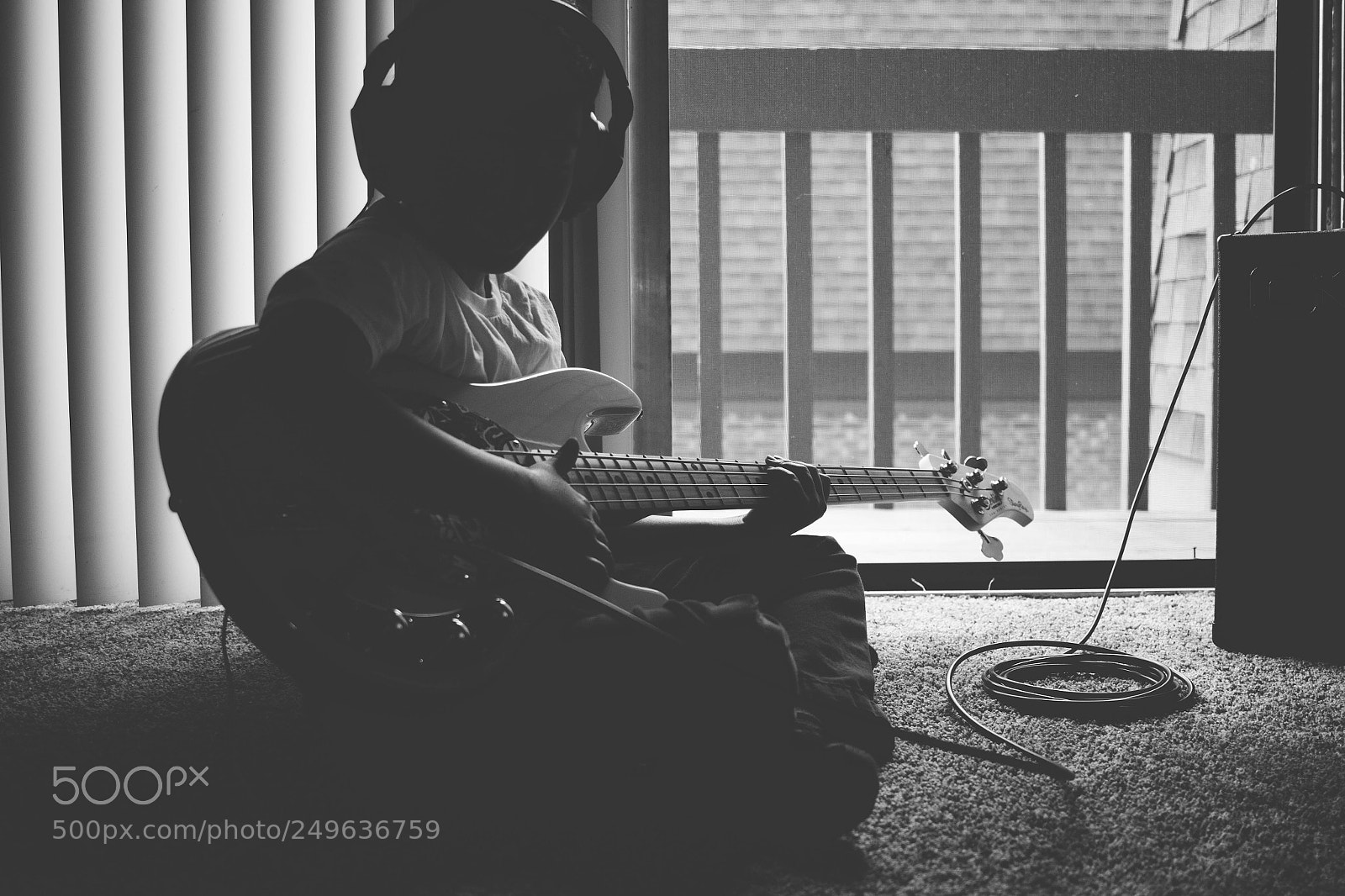 Canon EOS 700D (EOS Rebel T5i / EOS Kiss X7i) sample photo. Learning bass photography