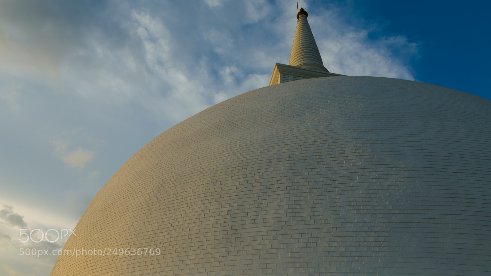 Canon EOS 5D Mark IV sample photo. Temple dome photography