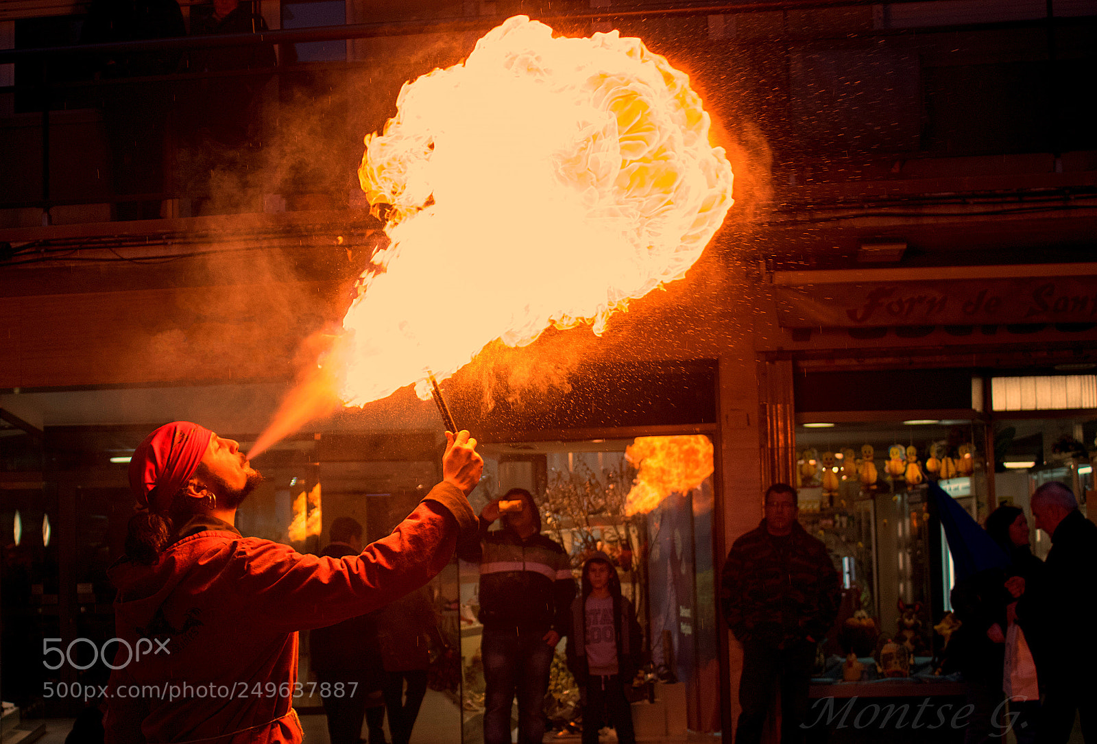 Canon EOS 77D (EOS 9000D / EOS 770D) sample photo. Fakir. photography