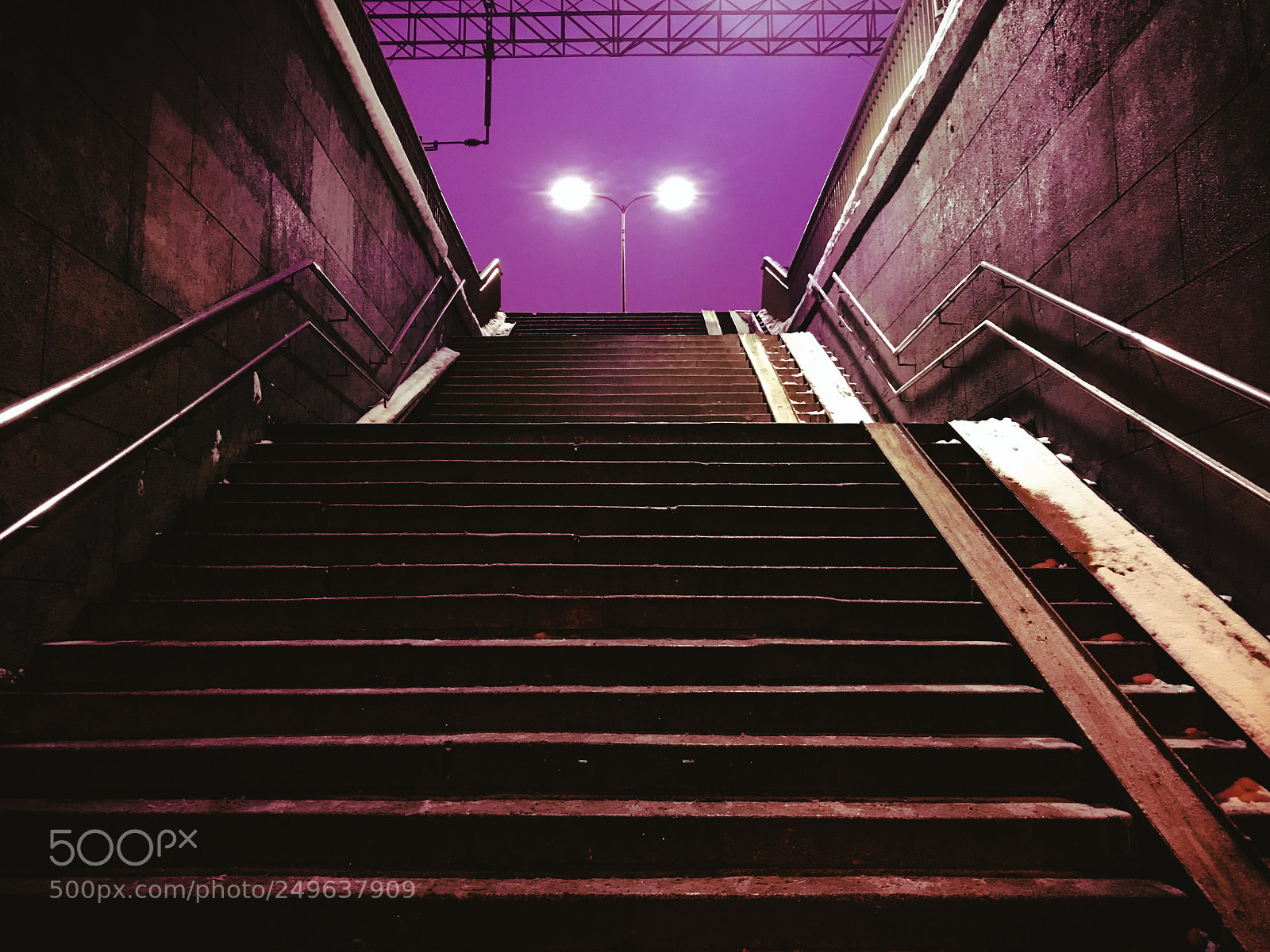Apple iPhone 7 sample photo. Purple evening photography