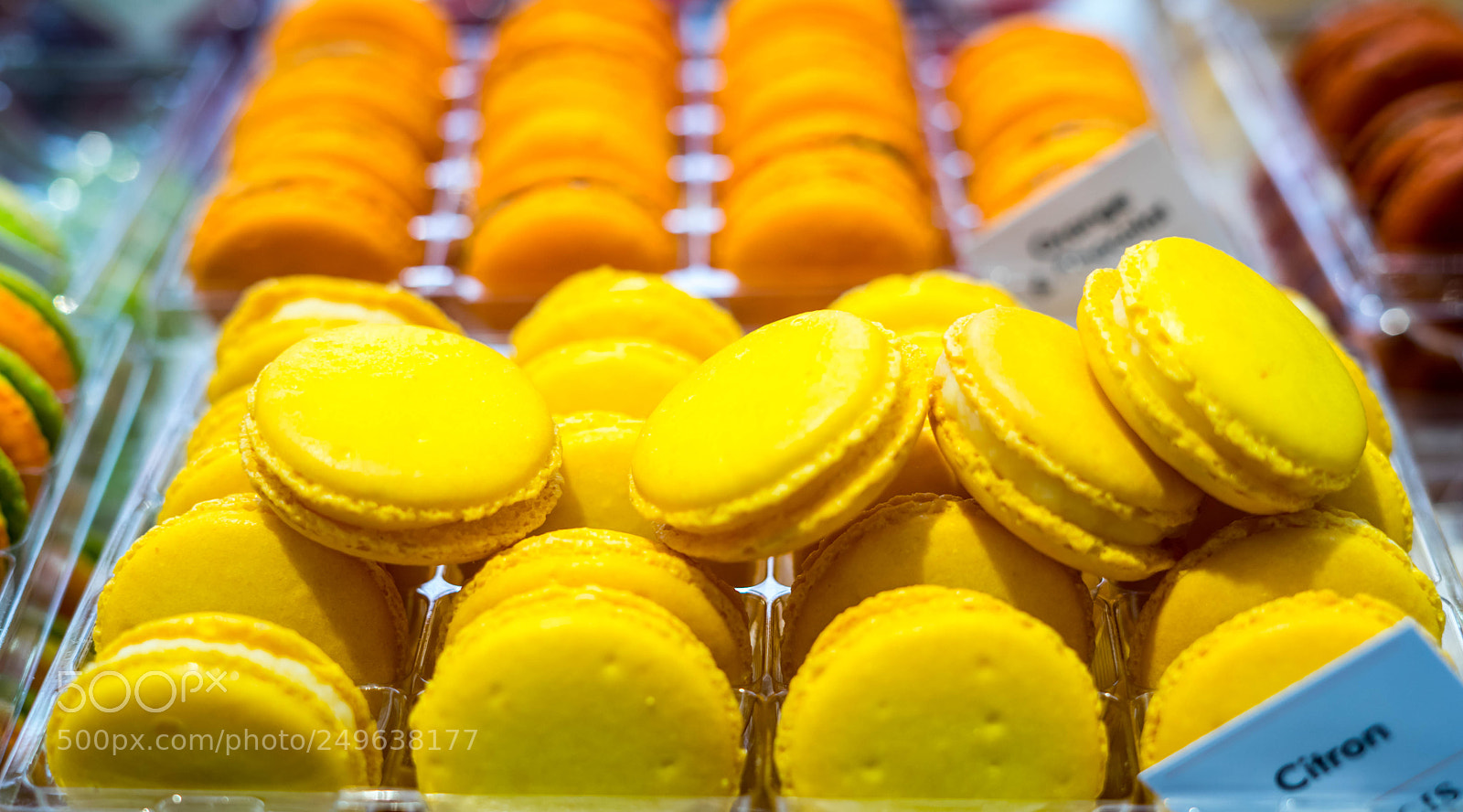 Sony a7 sample photo. Macaroons photography