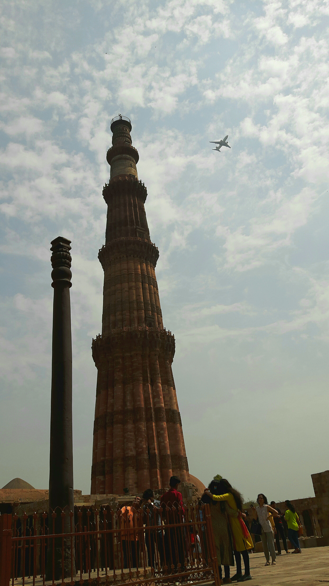 Samsung Galaxy A8 sample photo. Qutub minar photography