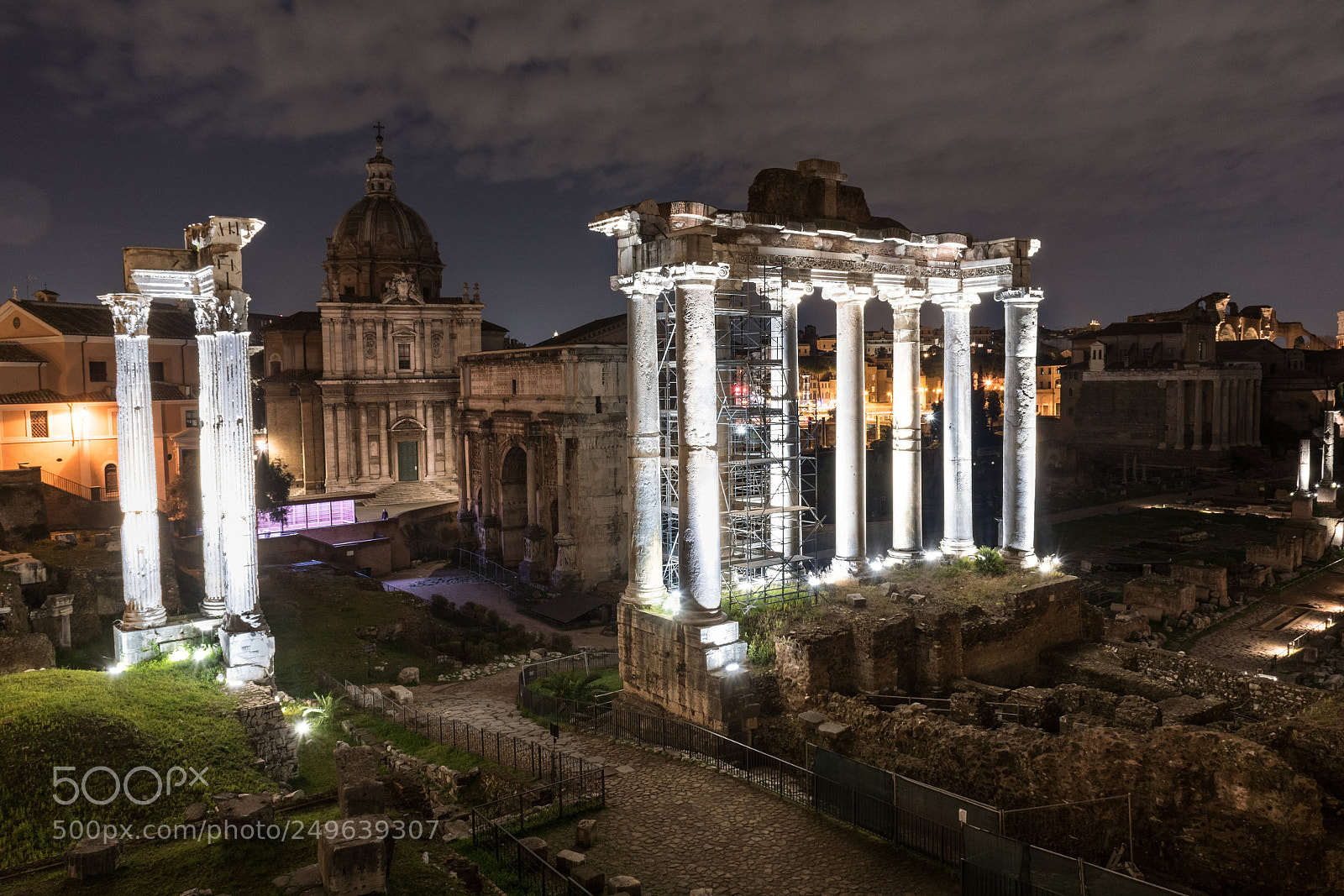 Nikon D5600 sample photo. Notti romane photography
