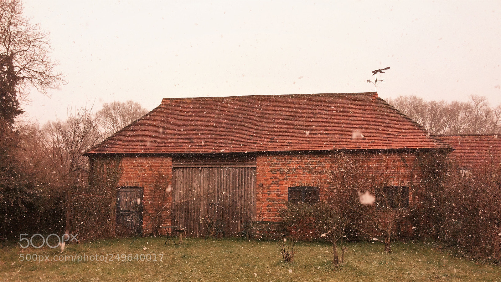 Apple iPhone 5s sample photo. Snowing in hampshire photography