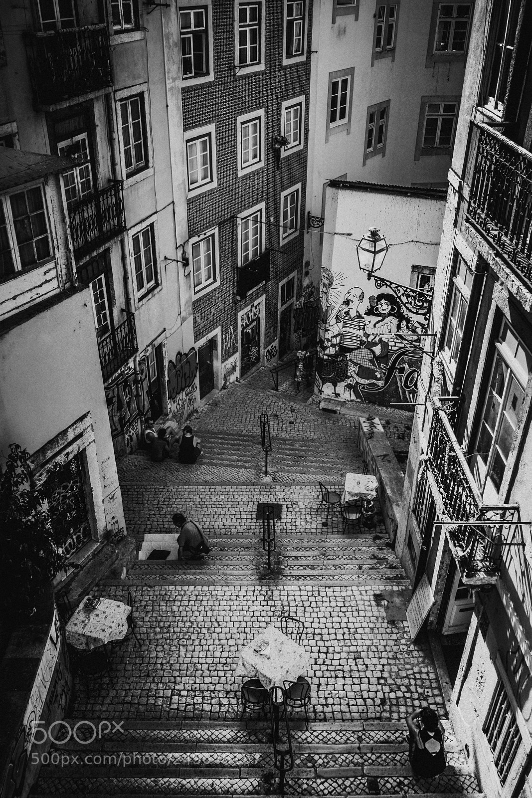 Canon EOS 70D sample photo. Lisbon street photography