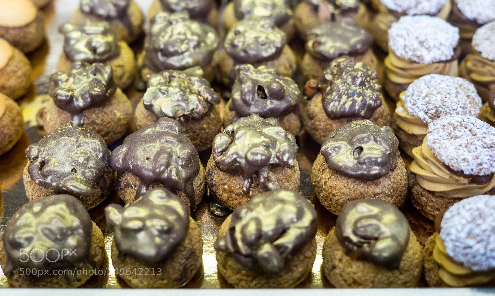 Sony a7 sample photo. Mini cakes photography