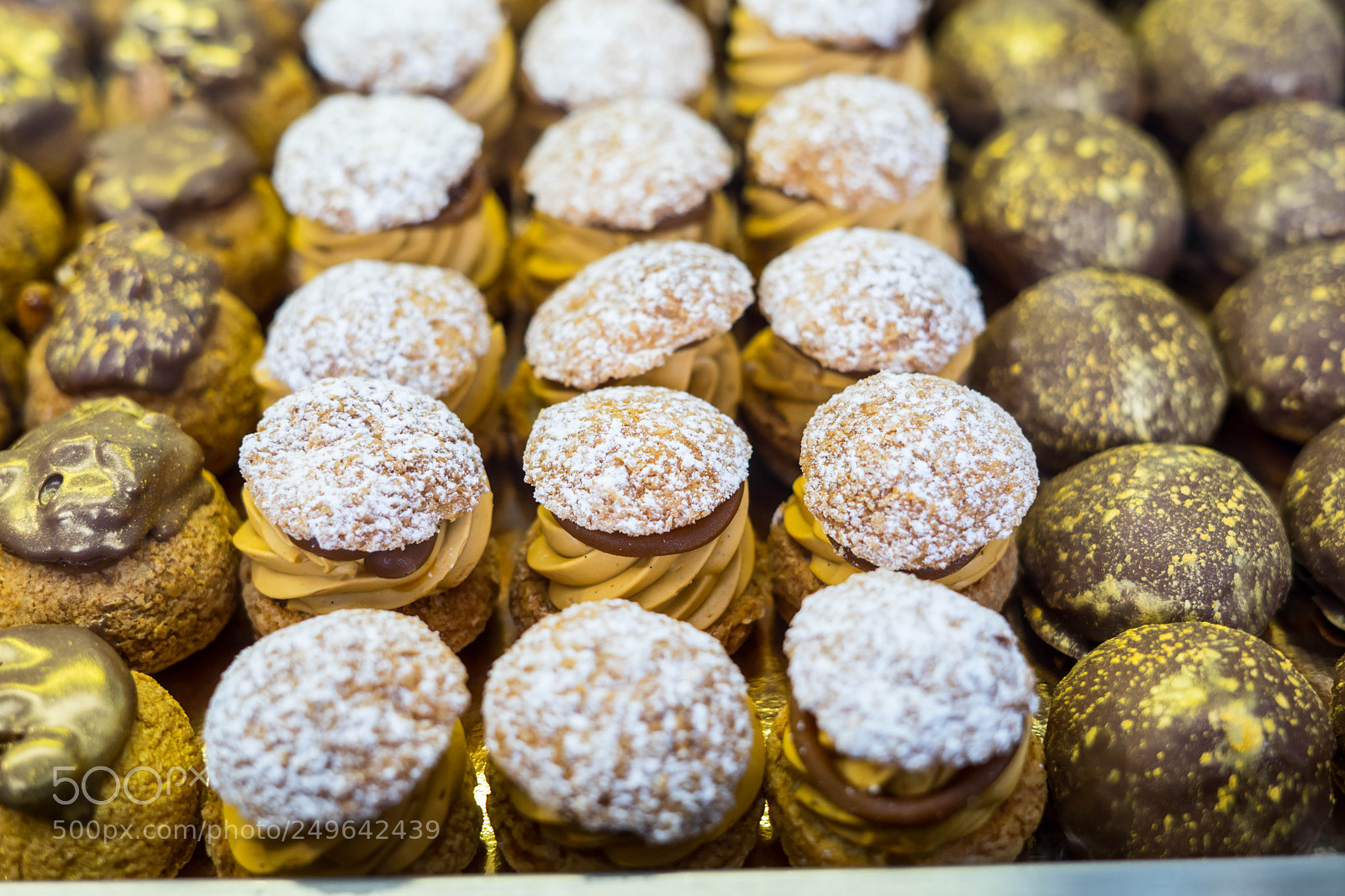 Sony a7 sample photo. Mini cakes photography