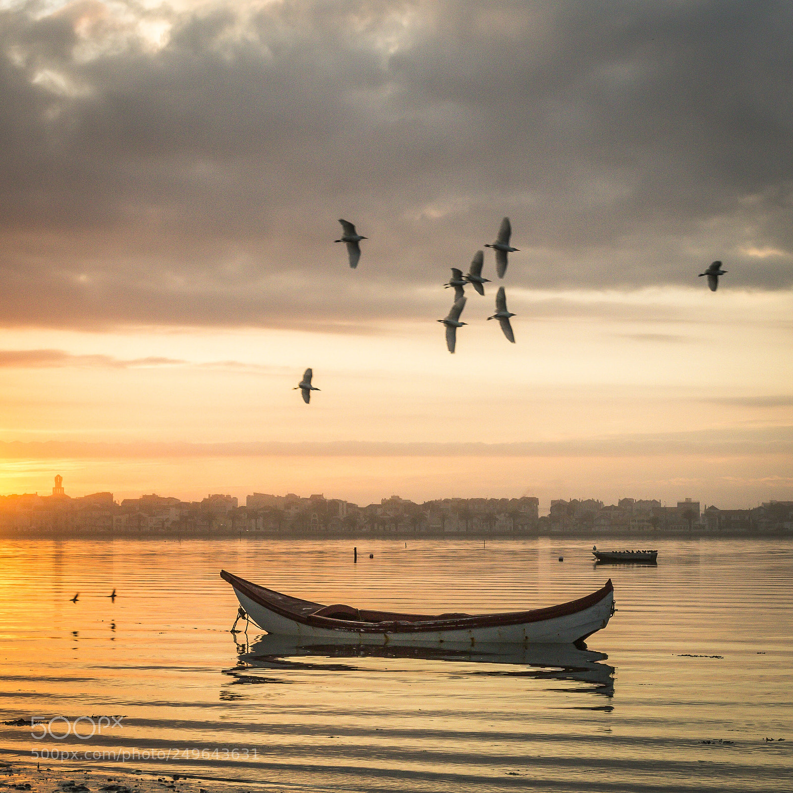 Canon EOS 650D (EOS Rebel T4i / EOS Kiss X6i) sample photo. Lonely boat photography