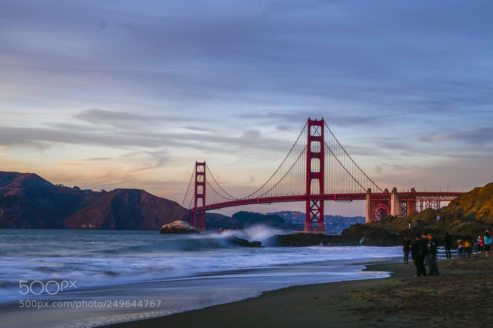 Panasonic Lumix DC-GH5 sample photo. Winter sunset golden gate photography