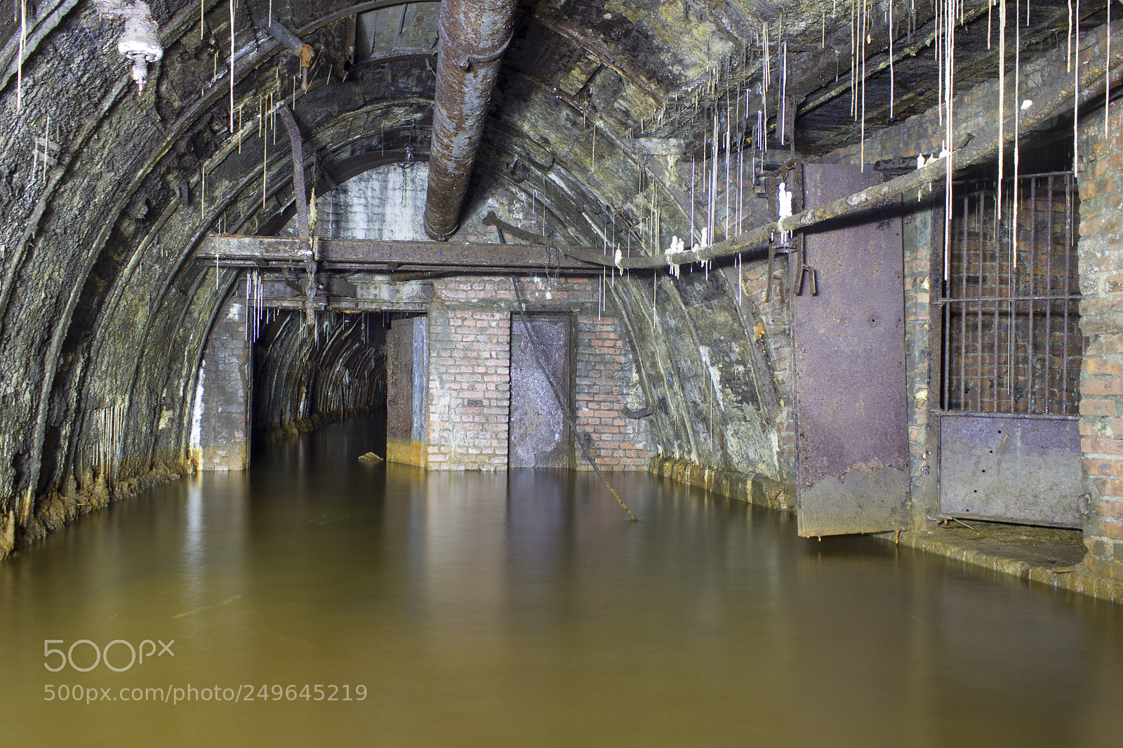 Canon EOS 600D (Rebel EOS T3i / EOS Kiss X5) sample photo. Stalaktites photography