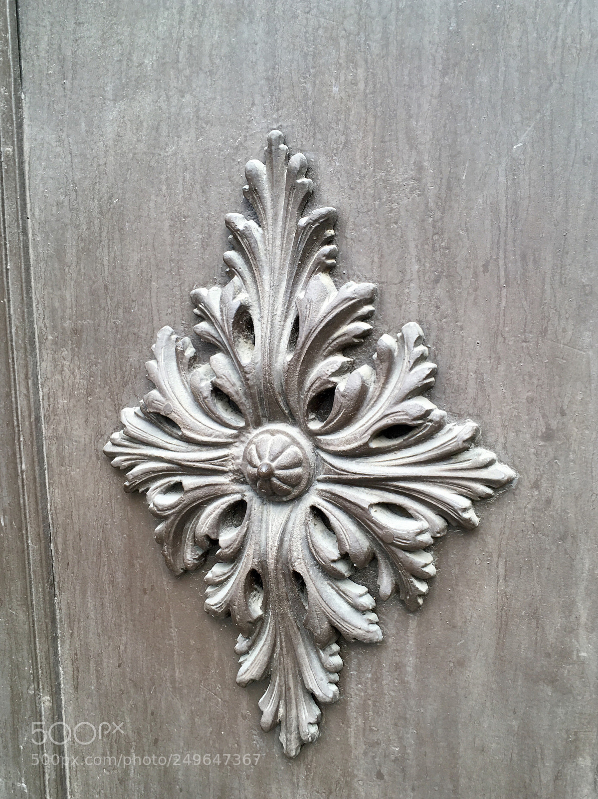 Apple iPhone SE sample photo. Door photography