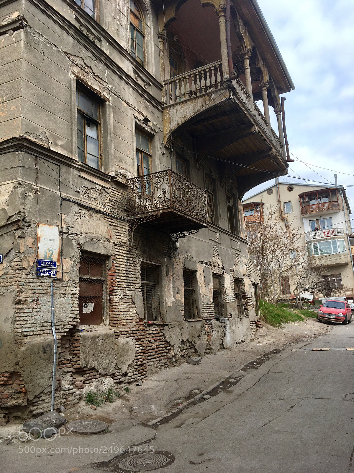 Apple iPhone SE sample photo. Tbilisi photography