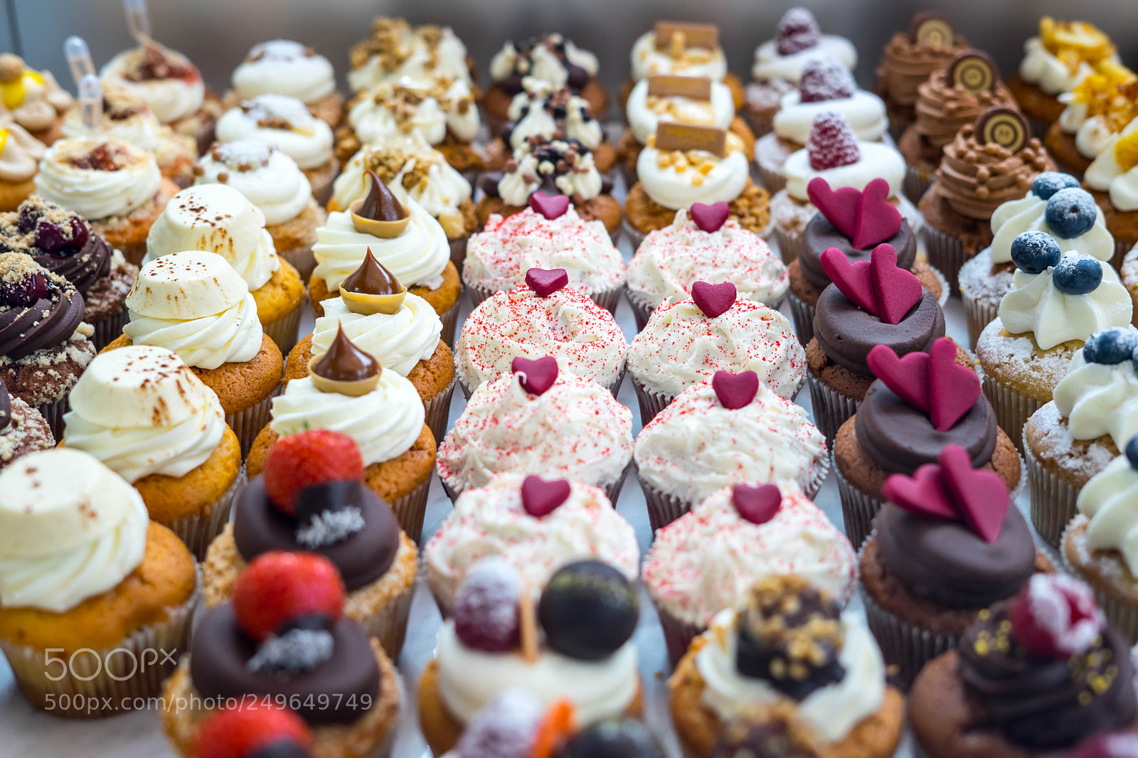 Sony a7 sample photo. Mini cakes photography